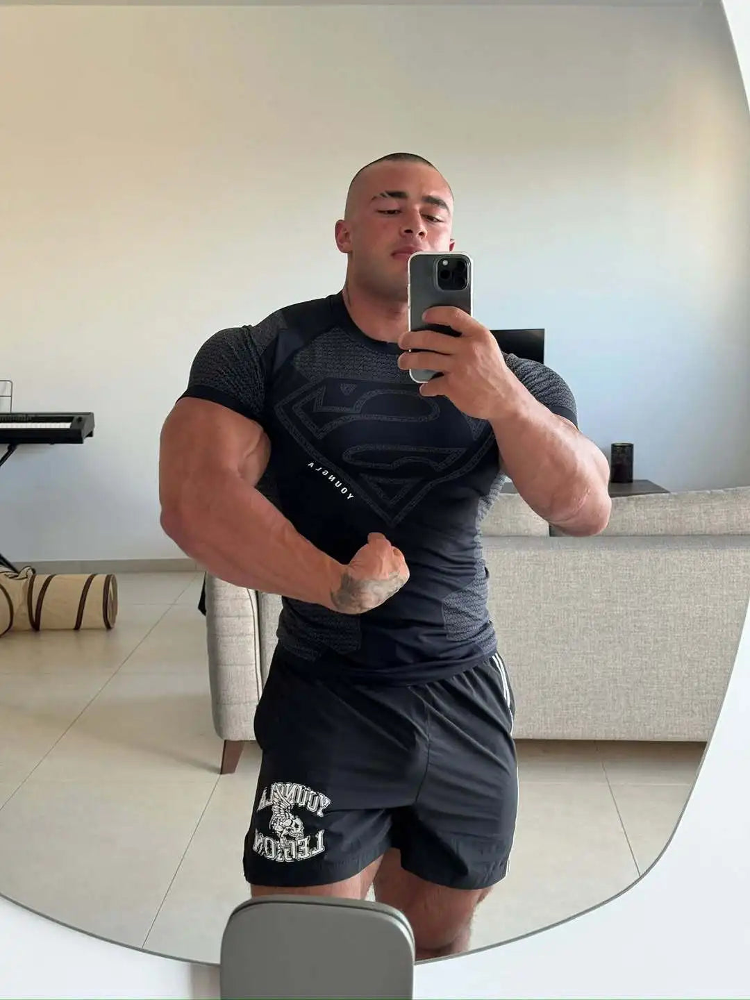 2025 YOUNGAL New Men's Fitness T-shirts clothing sports Tshirt tights high elastic training short sleeve fitness man clothing